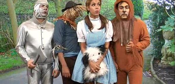  Dorothy Ass Bounces With the Witch!